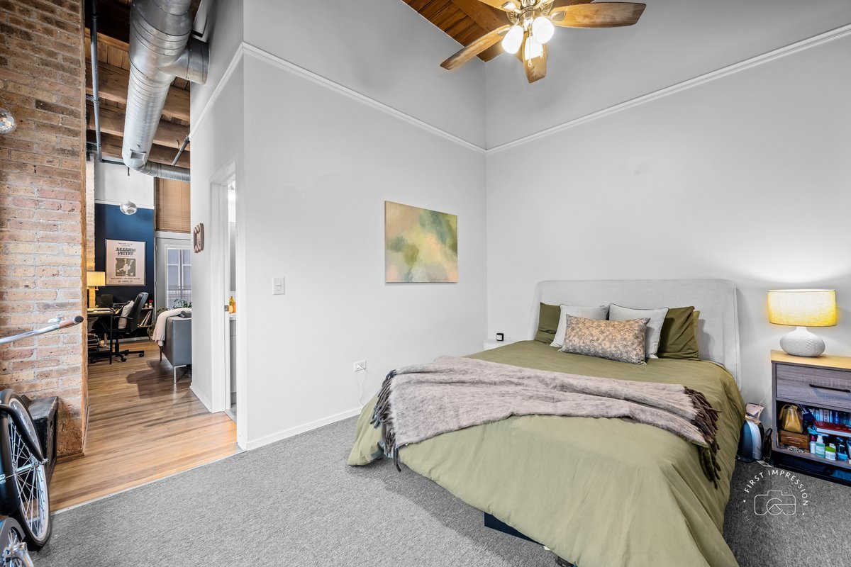 1500 W Monroe Street #409, Chicago, IL 60607