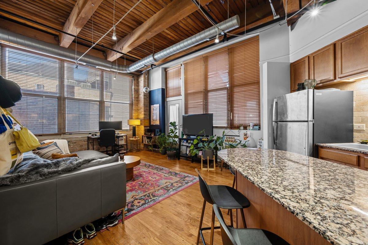 1500 W Monroe Street #409, Chicago, IL 60607