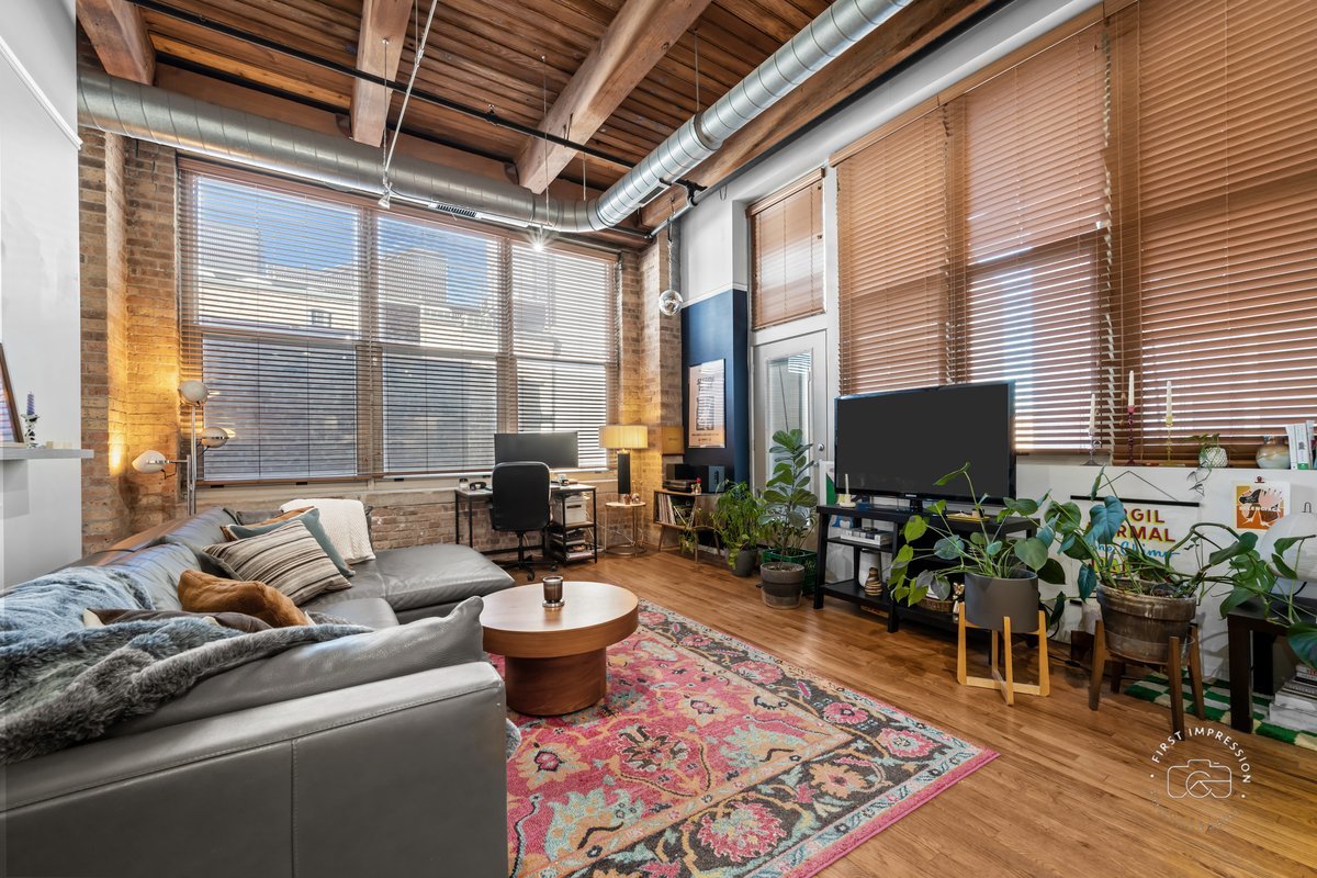 1500 W Monroe Street #409, Chicago, IL 60607