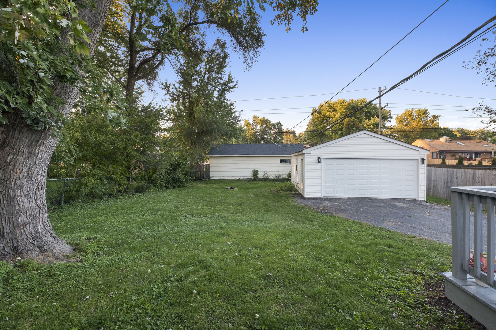 4304 Clearview Drive, McHenry, IL 60050