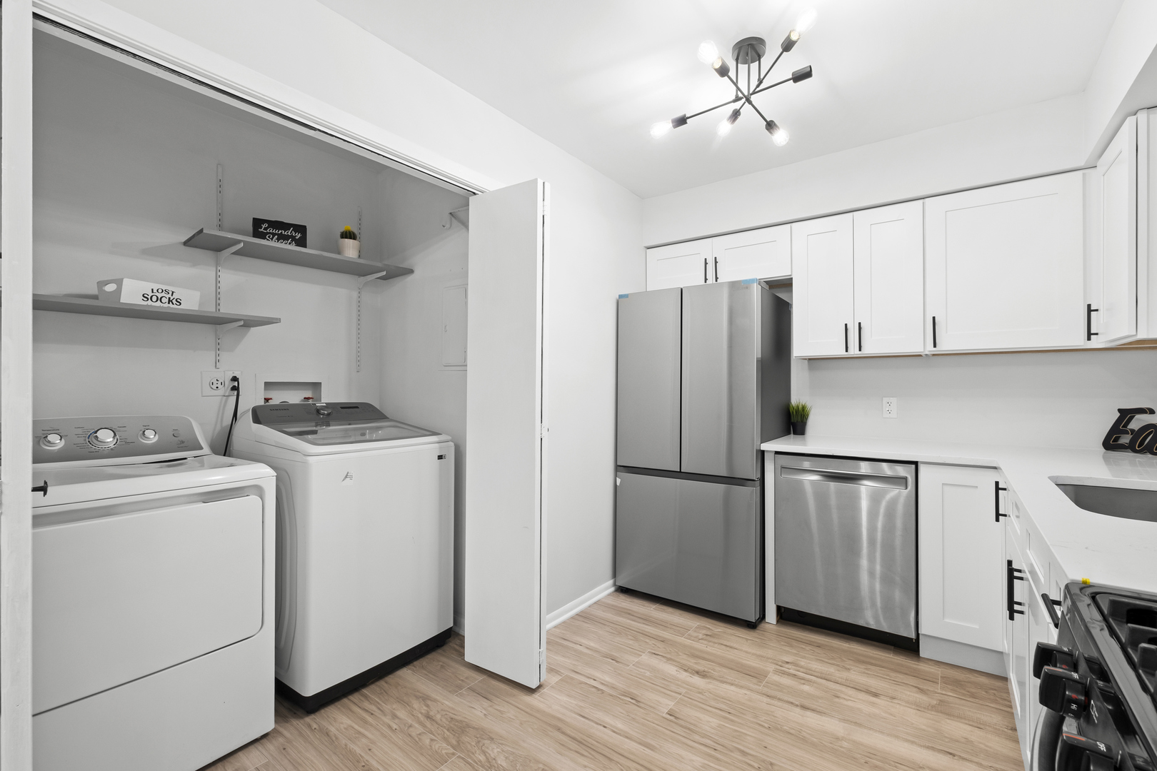 4304 Clearview Drive, McHenry, IL 60050