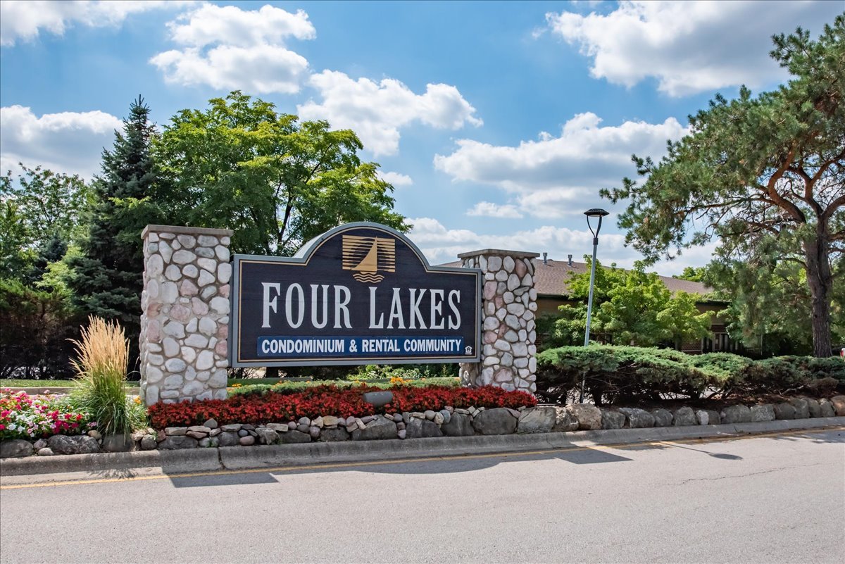 5820 Oakwood Drive #1a, Lisle, IL 60532