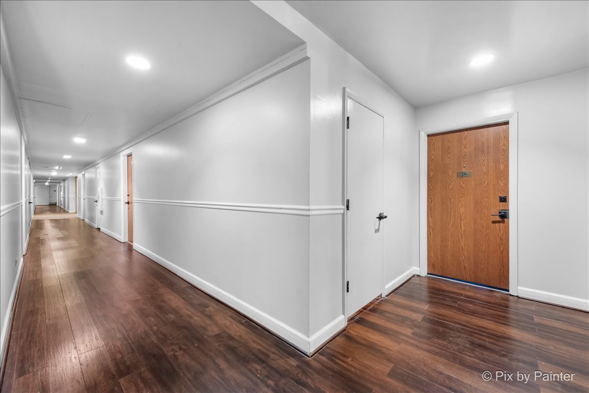 5820 Oakwood Drive #1a, Lisle, IL 60532