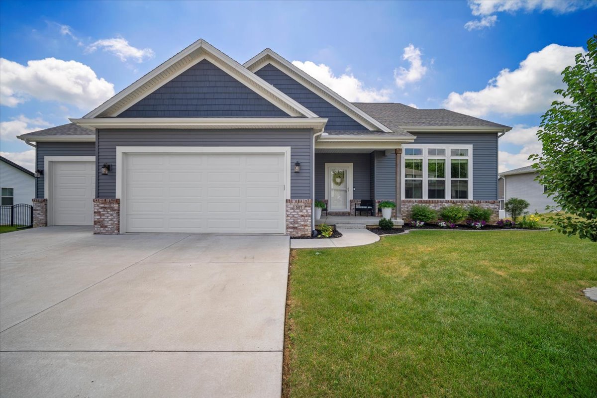 507 Raef Road, Downs, IL 61736