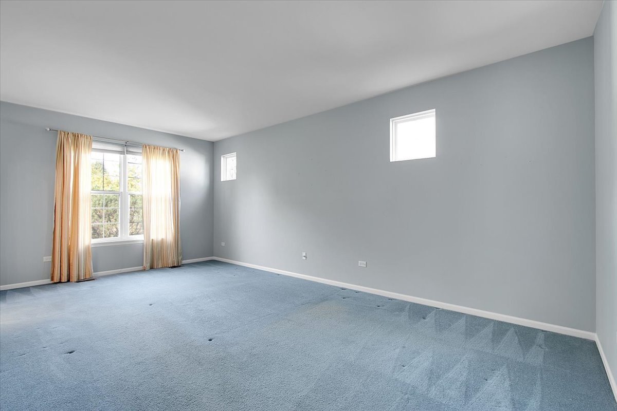 16012 Carillon Lakes Court, Crest Hill, IL 60403