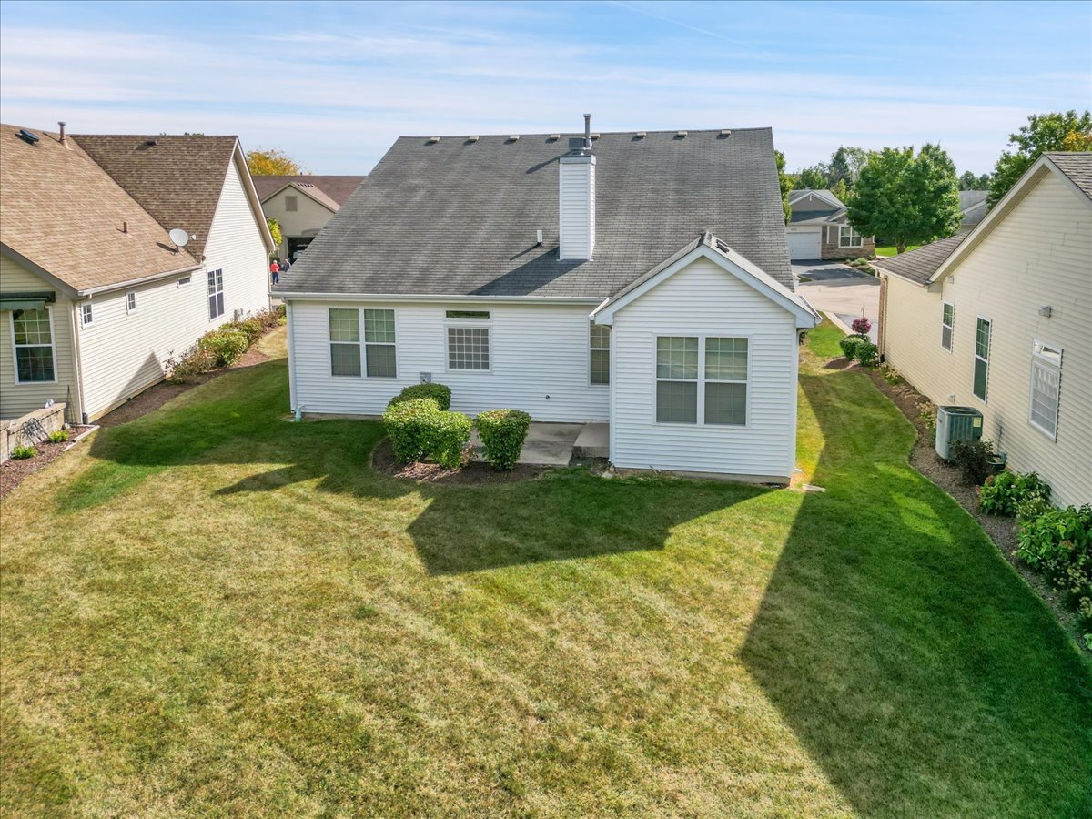 16012 Carillon Lakes Court, Crest Hill, IL 60403