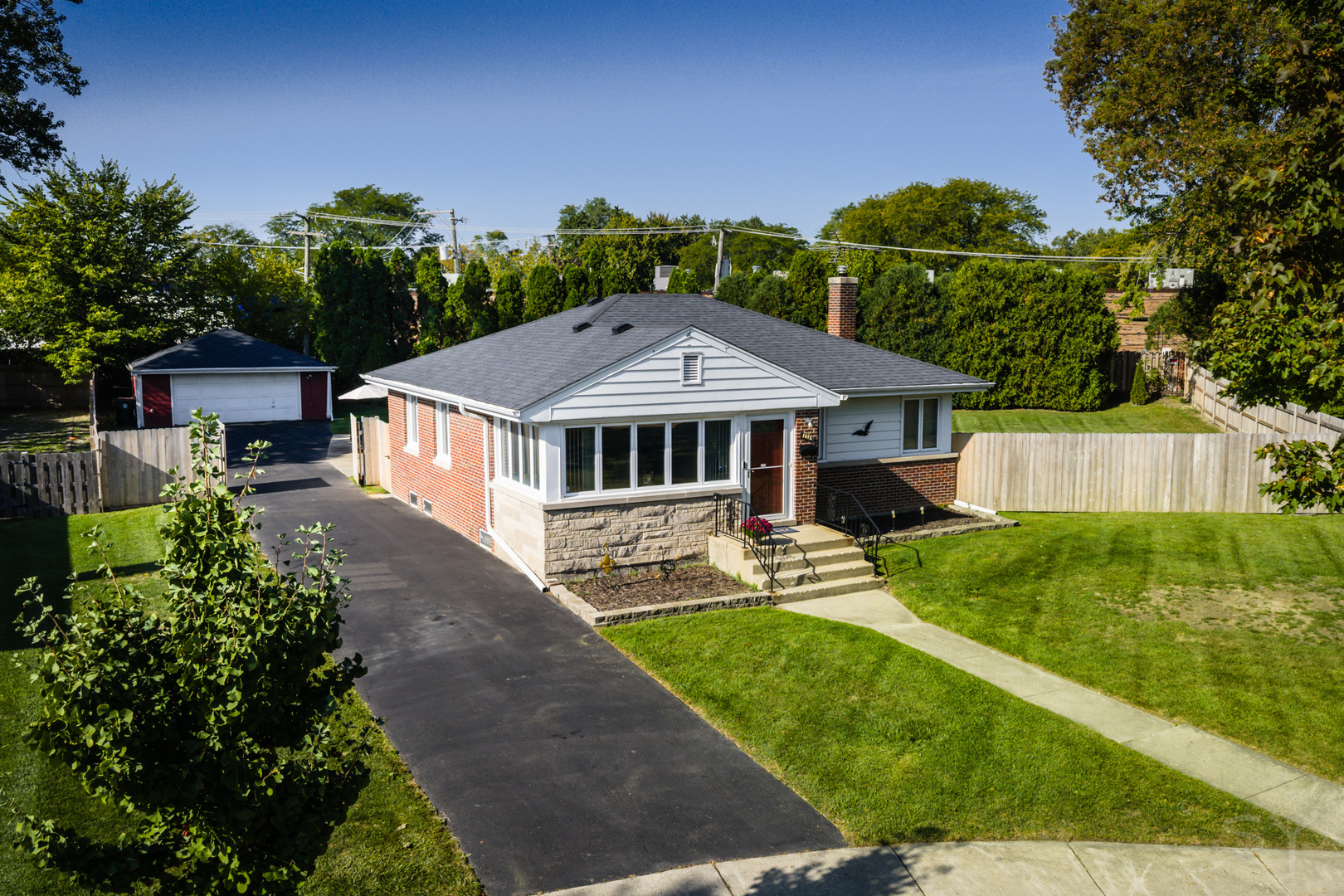 1615 W Johanna Terrace, Arlington Heights, IL 60005