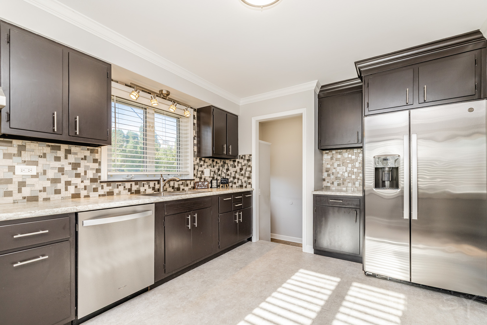 1615 W Johanna Terrace, Arlington Heights, IL 60005