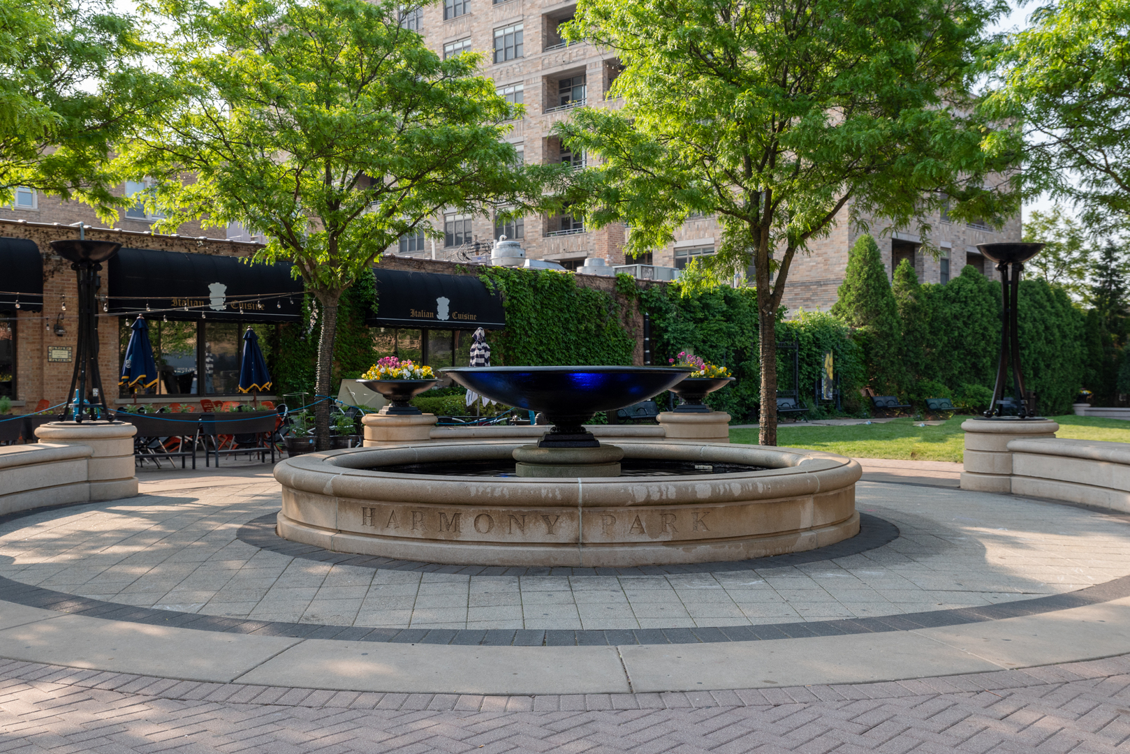 1615 W Johanna Terrace, Arlington Heights, IL 60005