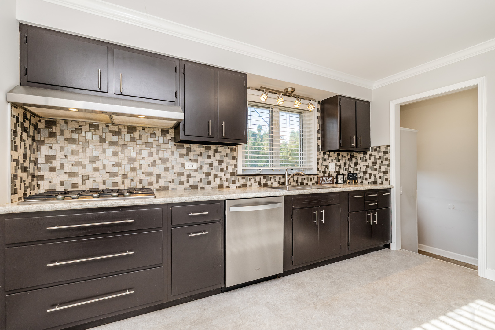 1615 W Johanna Terrace, Arlington Heights, IL 60005