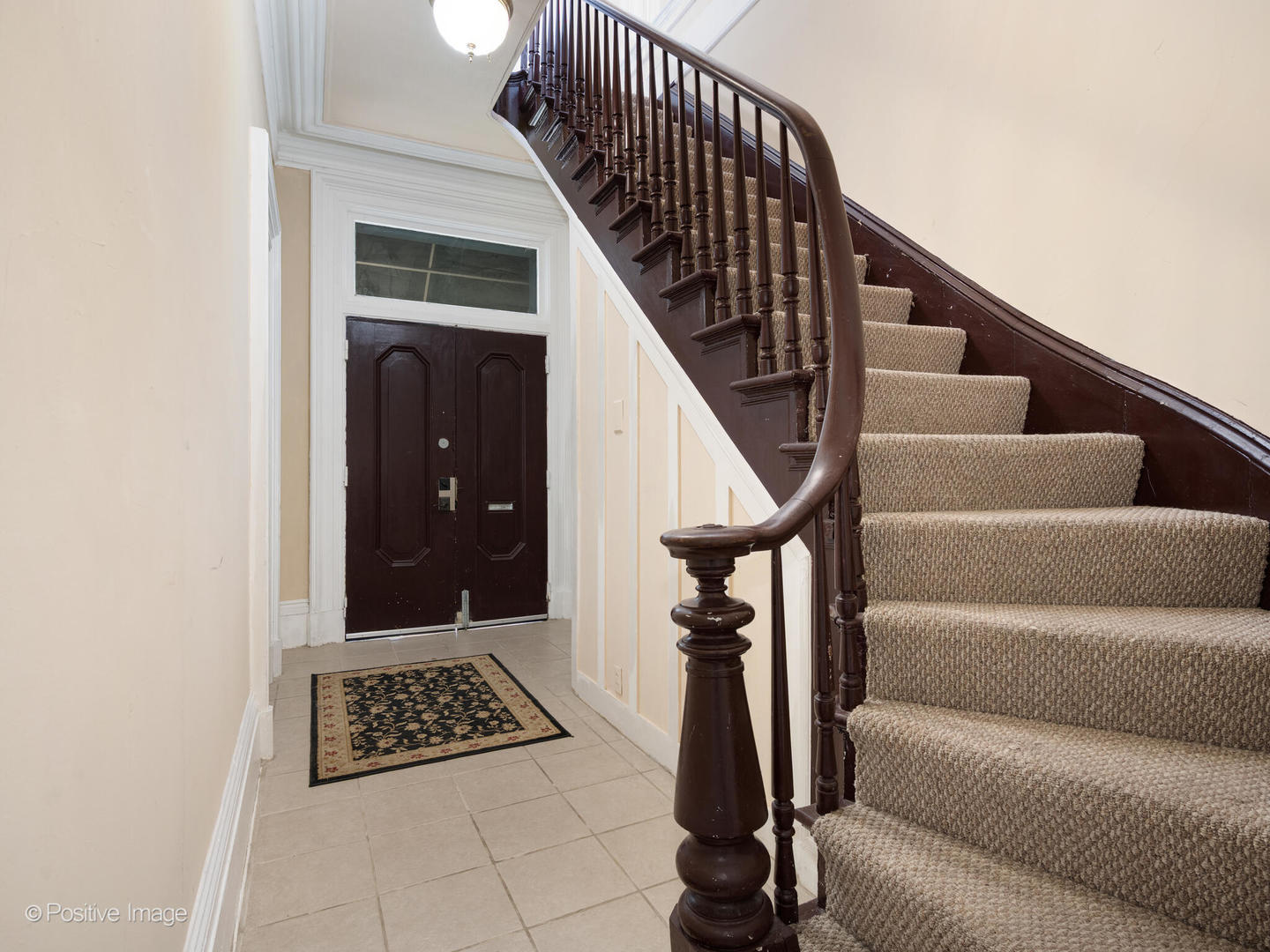 211 Cedar Street, Aurora, IL 60506