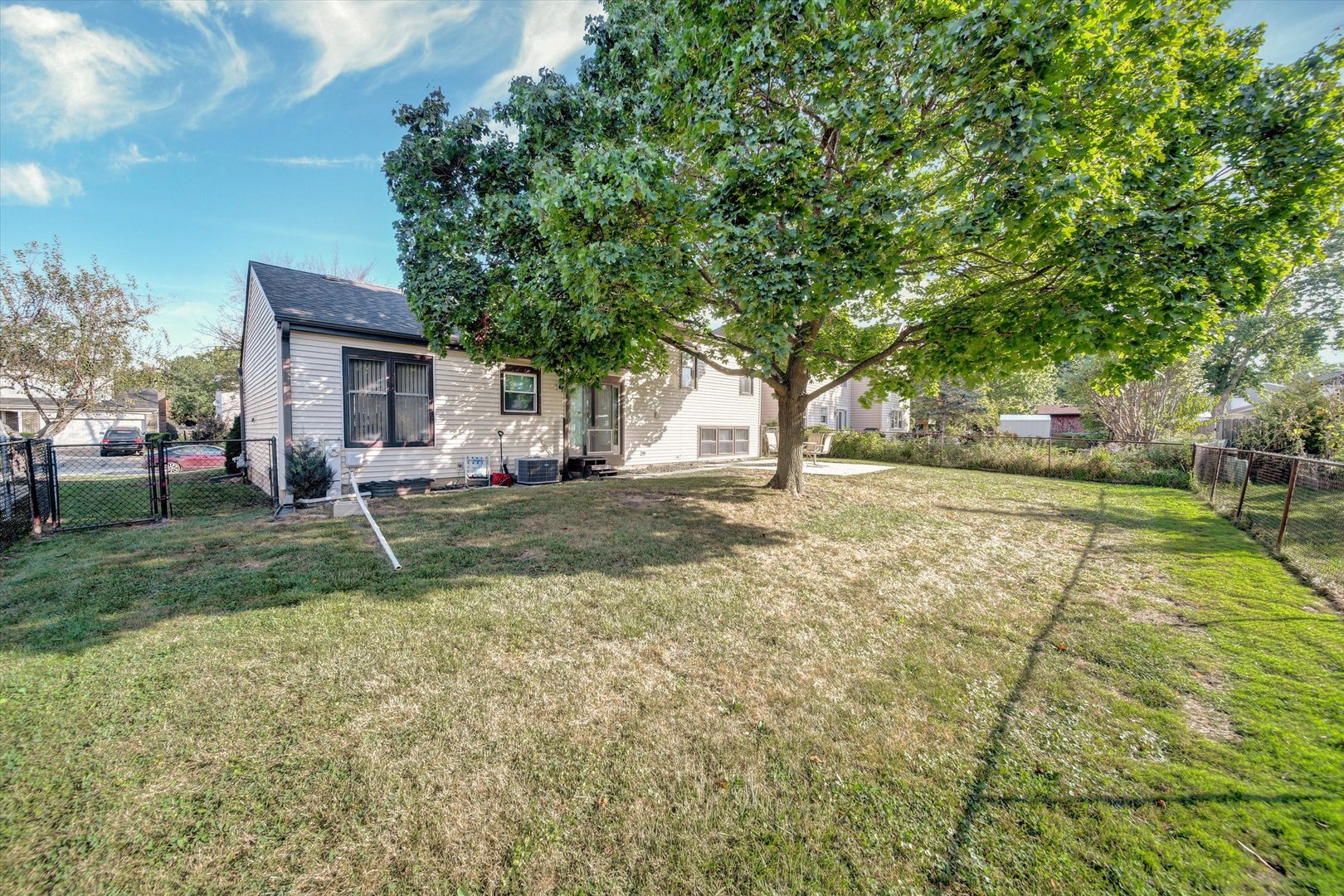 445 Fordham Place, Roselle, IL 60172