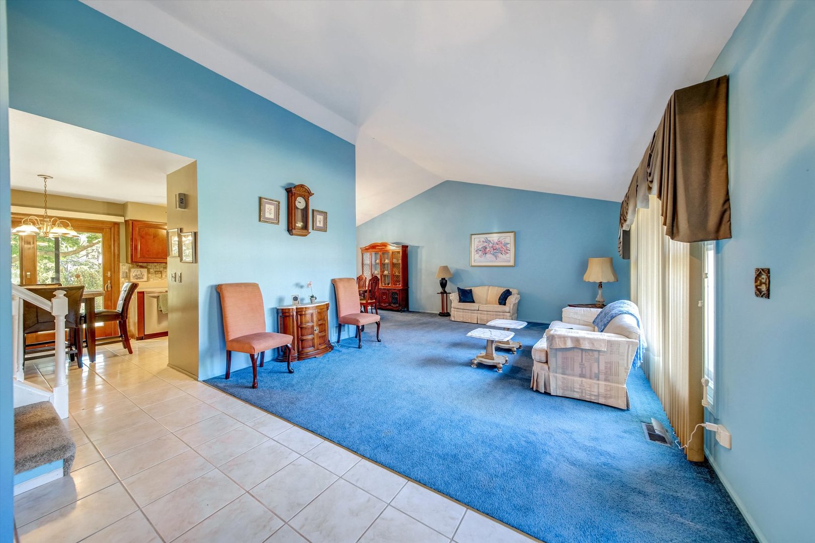 445 Fordham Place, Roselle, IL 60172