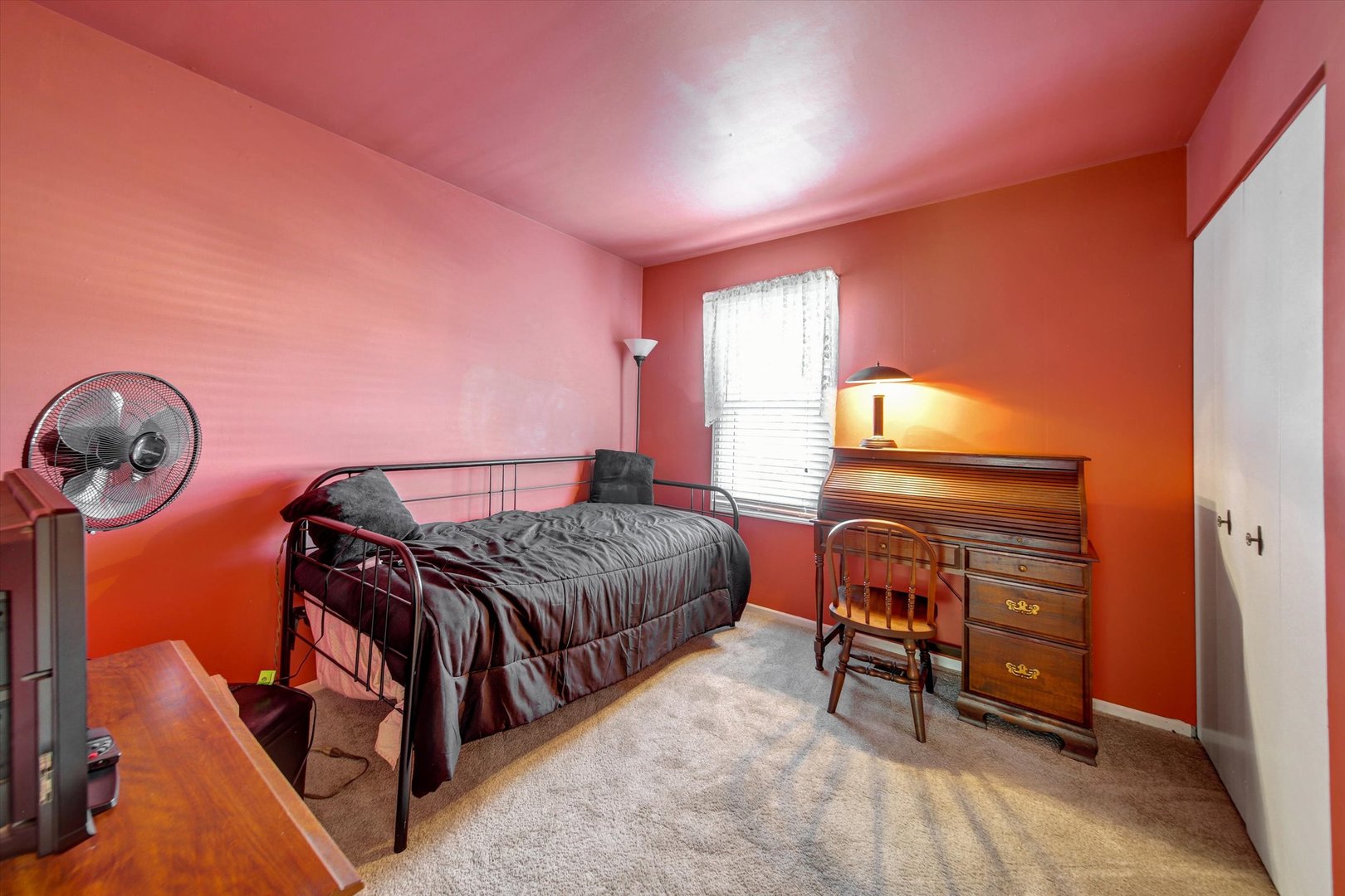 445 Fordham Place, Roselle, IL 60172