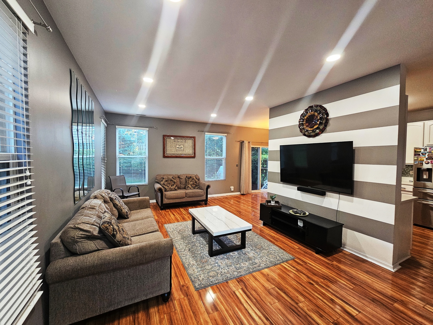 4055 Blackstone Drive, Aurora, IL 60504