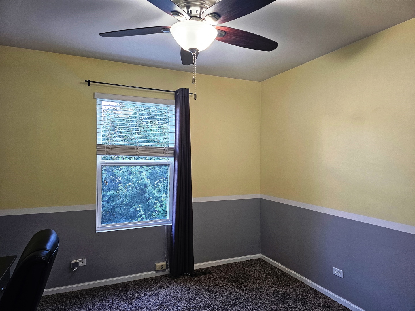 4055 Blackstone Drive, Aurora, IL 60504