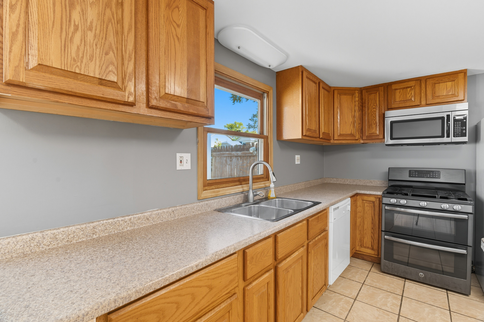 504 Greenwood Drive, Round Lake Park, IL 60073