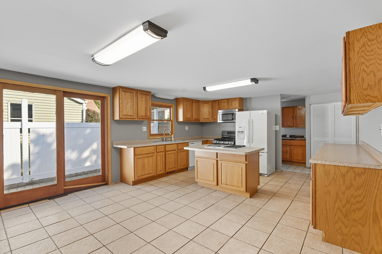 504 Greenwood Drive, Round Lake Park, IL 60073