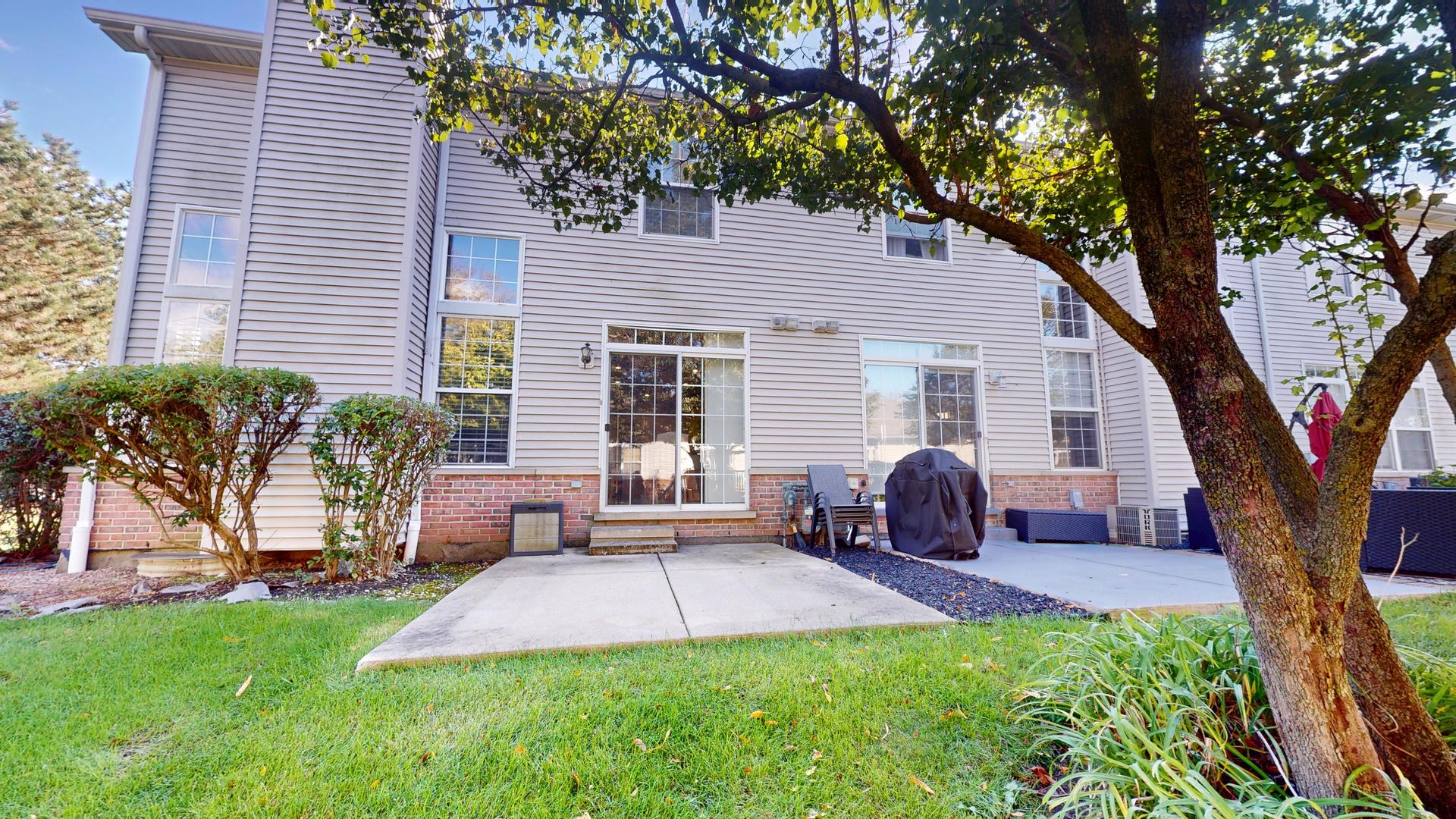 16761 S Sunset Ridge Court, Lockport, IL 60441