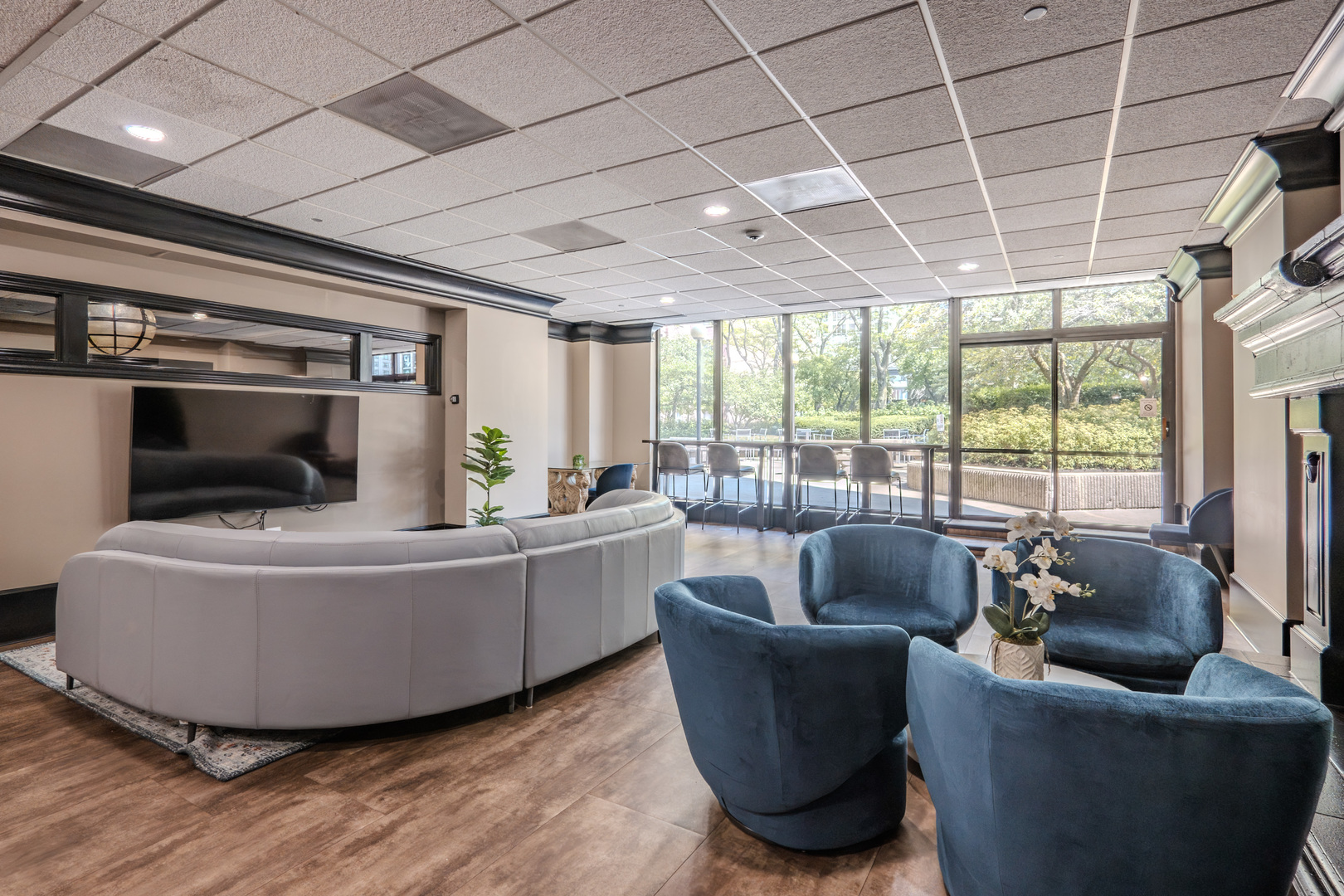 10 E ONTARIO Street #1208, Chicago, IL 60611