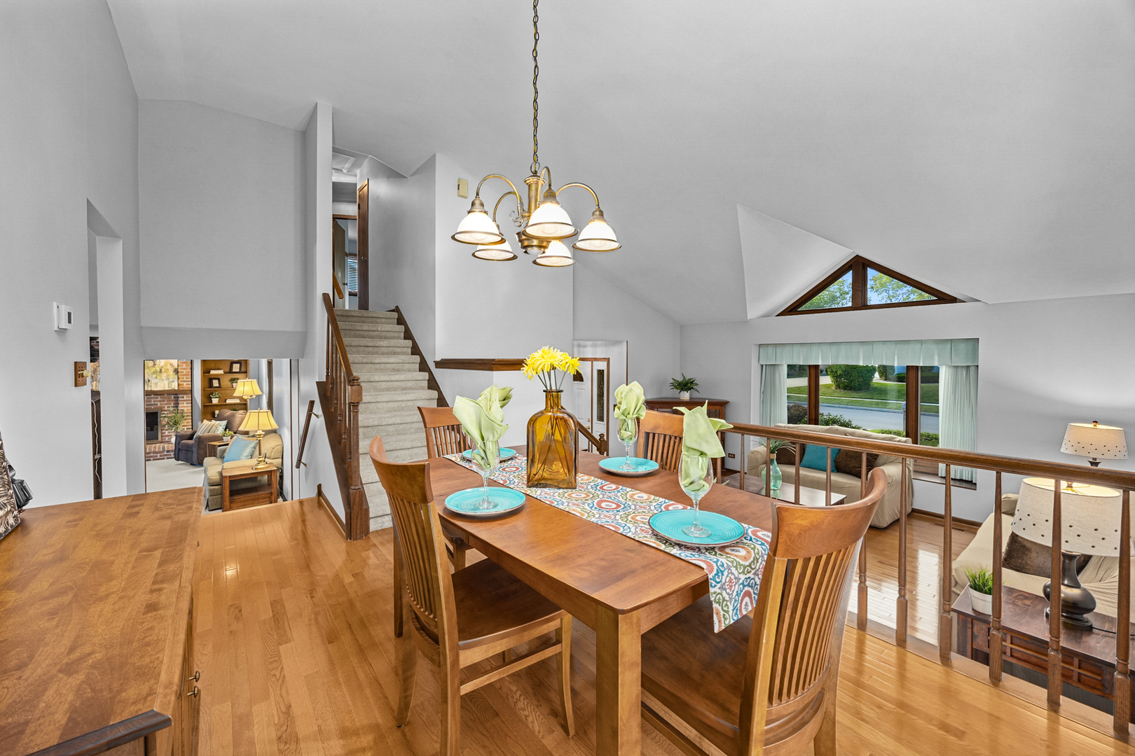 955 N Dexter Lane, Hoffman Estates, IL 60169