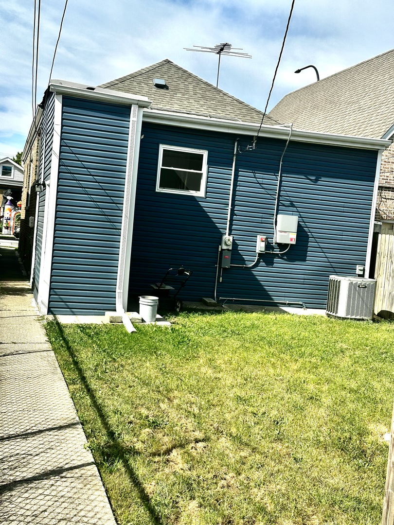 1405 S Central Avenue, Cicero, IL 60804