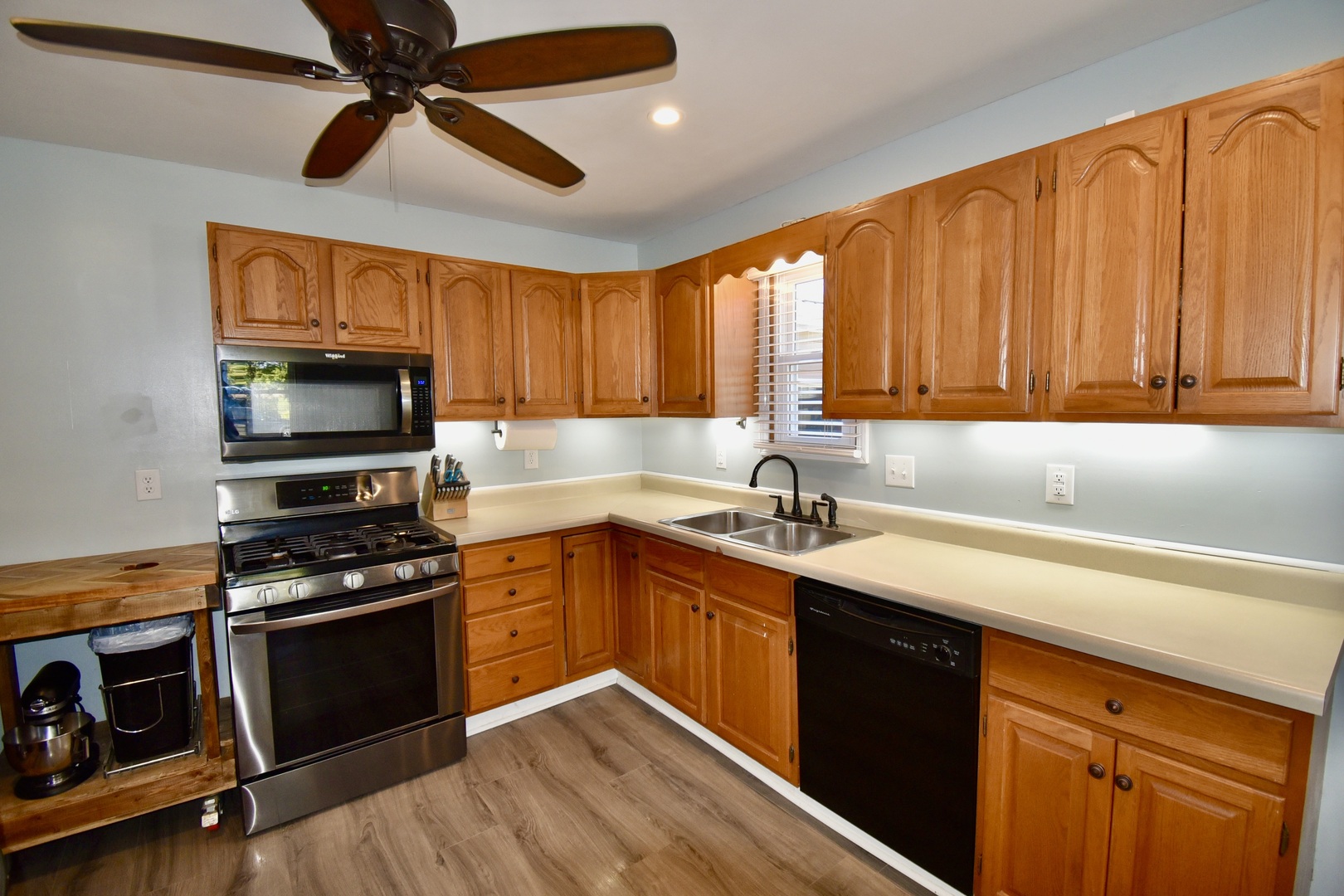 810 Tomahawk Court, Heyworth, IL 61745