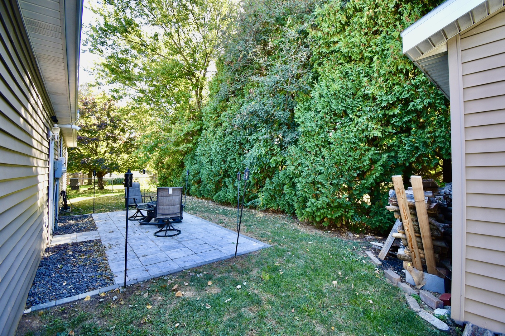 810 Tomahawk Court, Heyworth, IL 61745