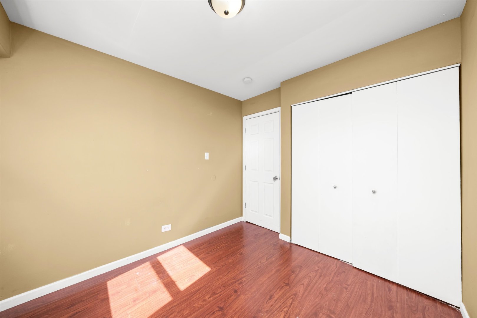 413 W 16th Place, Chicago Heights, IL 60411