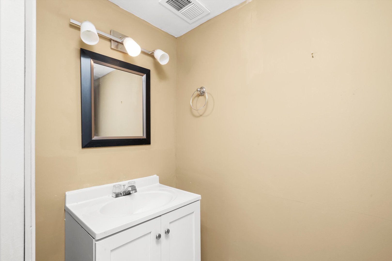 413 W 16th Place, Chicago Heights, IL 60411