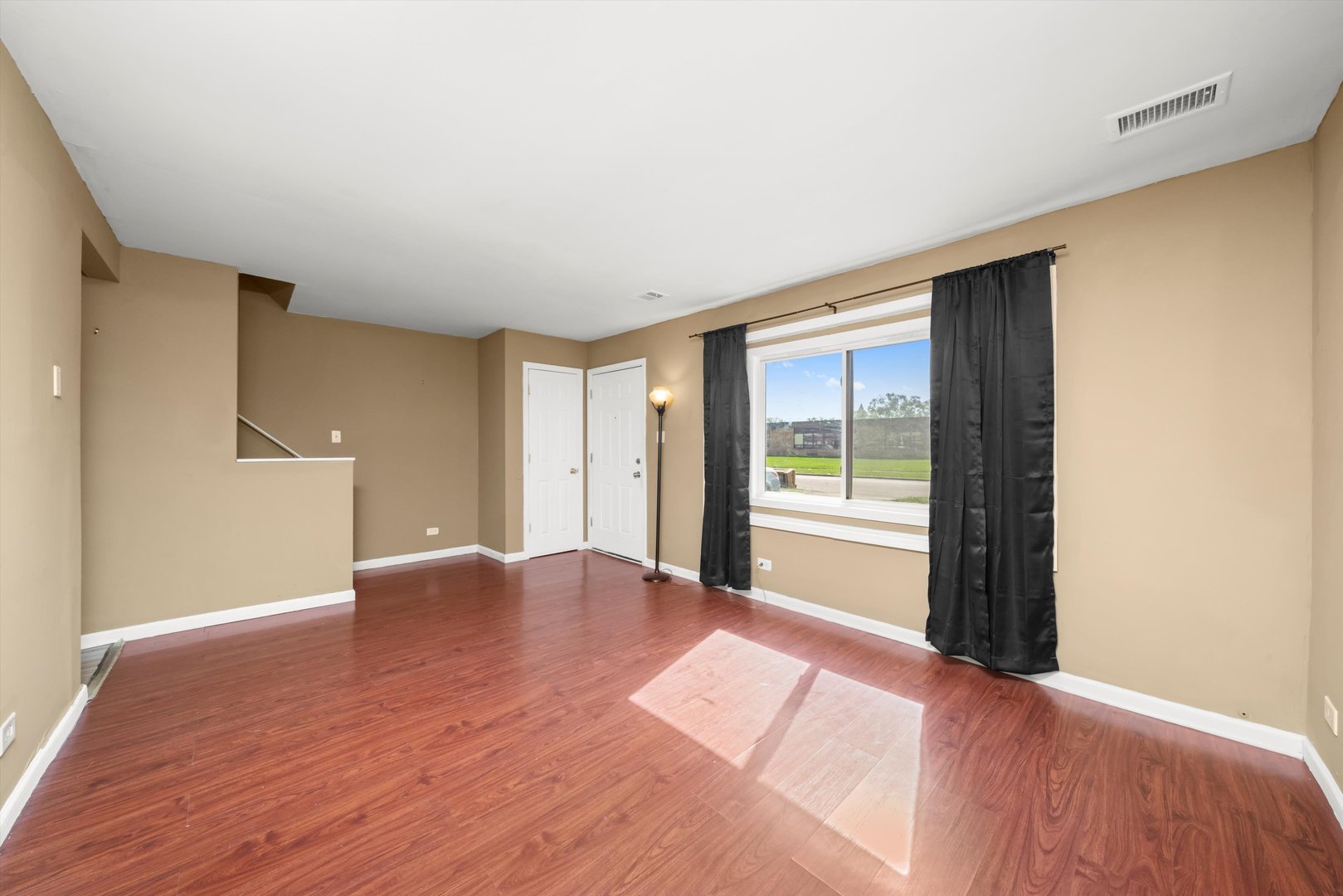 413 W 16th Place, Chicago Heights, IL 60411