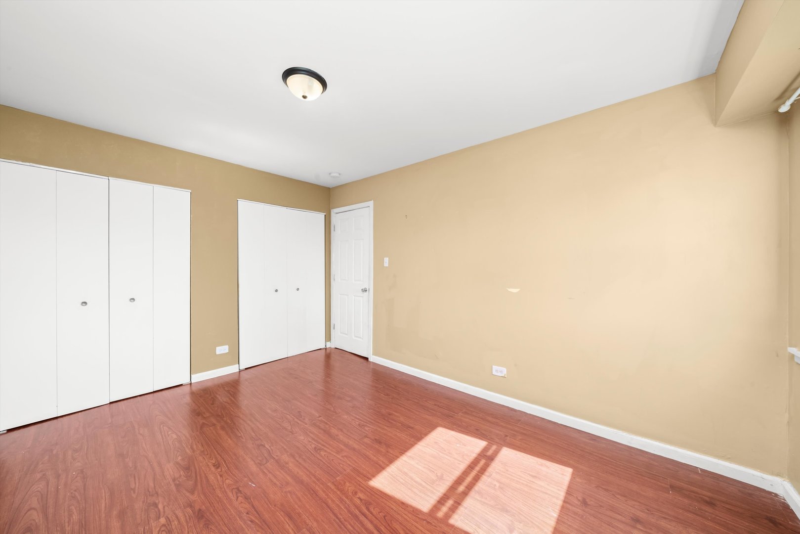 413 W 16th Place, Chicago Heights, IL 60411