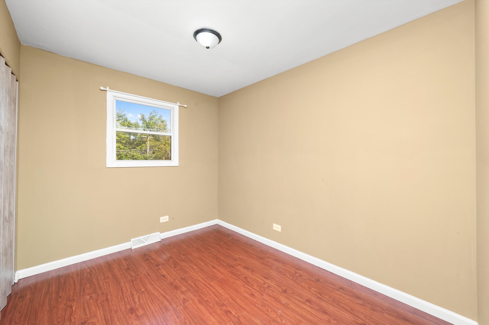 413 W 16th Place, Chicago Heights, IL 60411