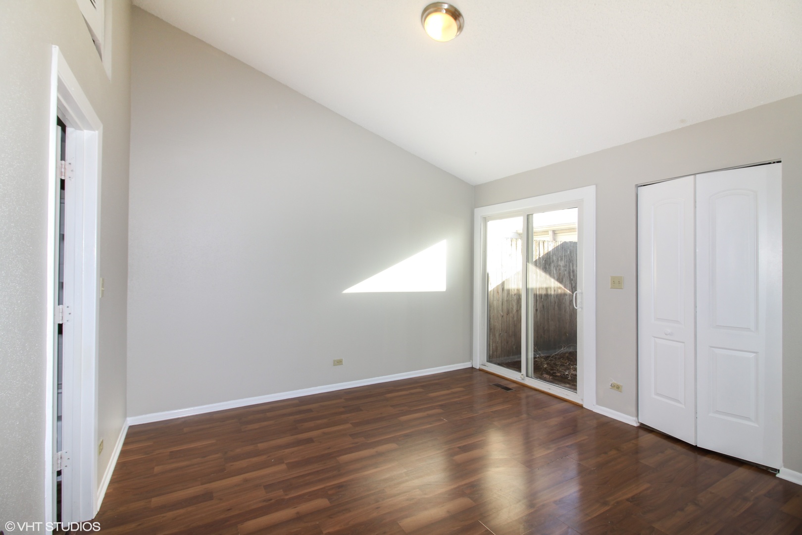 707 CLEARWOOD Court #707, Aurora, IL 60504
