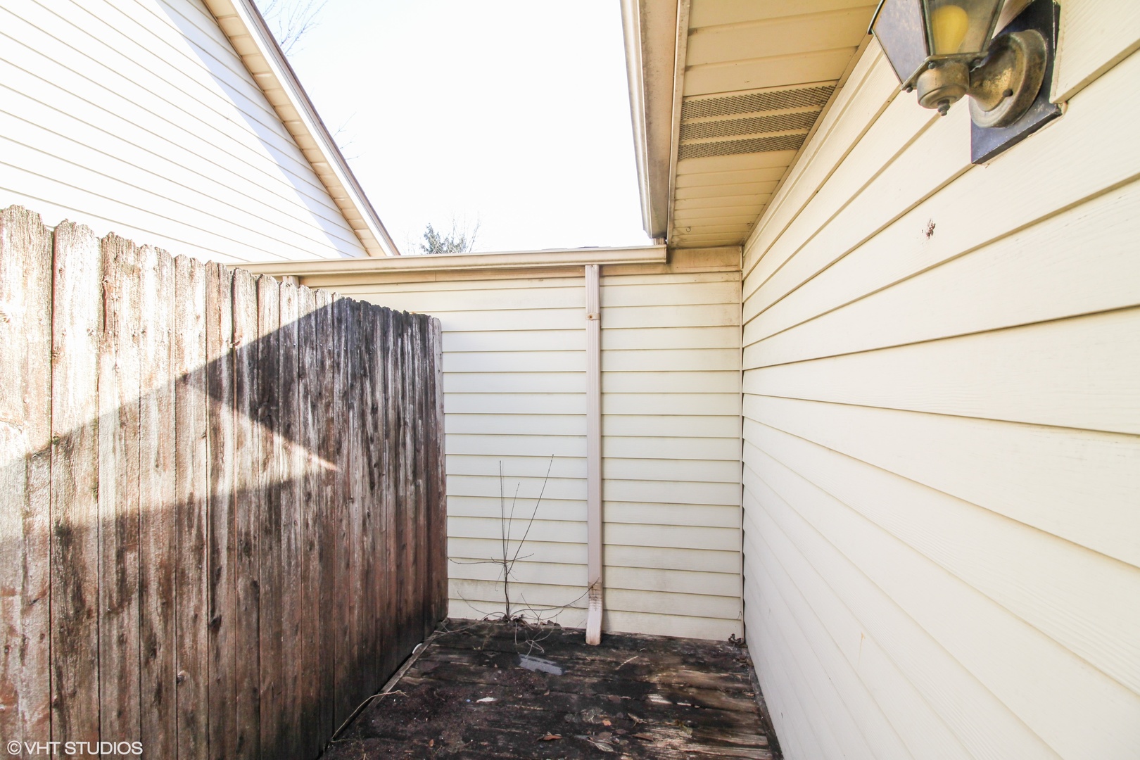 707 CLEARWOOD Court #707, Aurora, IL 60504