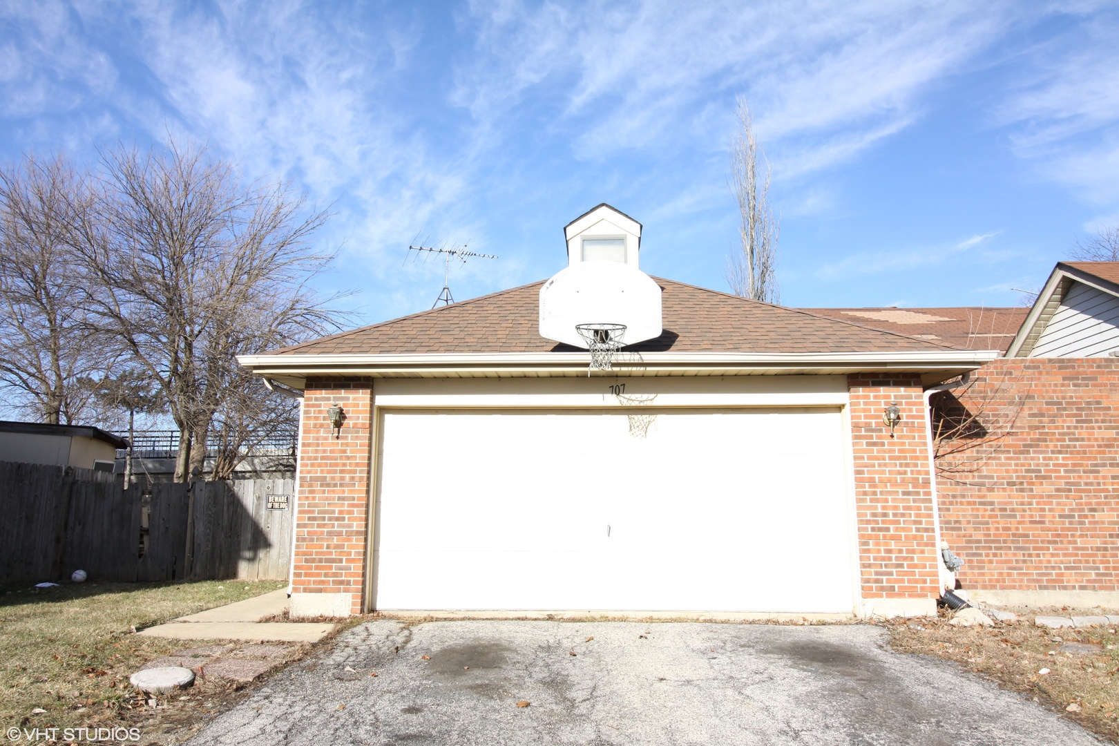 707 CLEARWOOD Court #707, Aurora, IL 60504