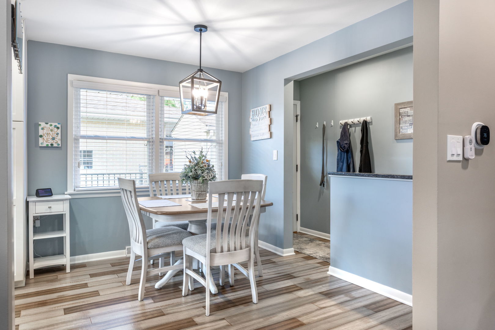 2401 Mayfair Avenue, Westchester, IL 60154