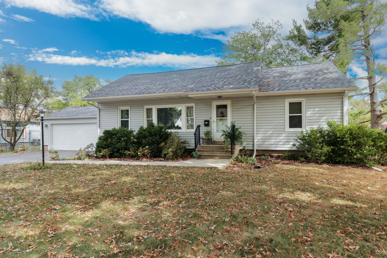 725 Sheridan Street, Chenoa, IL 61726