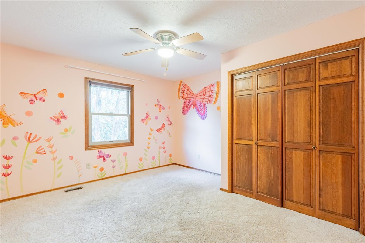 10 Inverness Drive, Bloomington, IL 61701