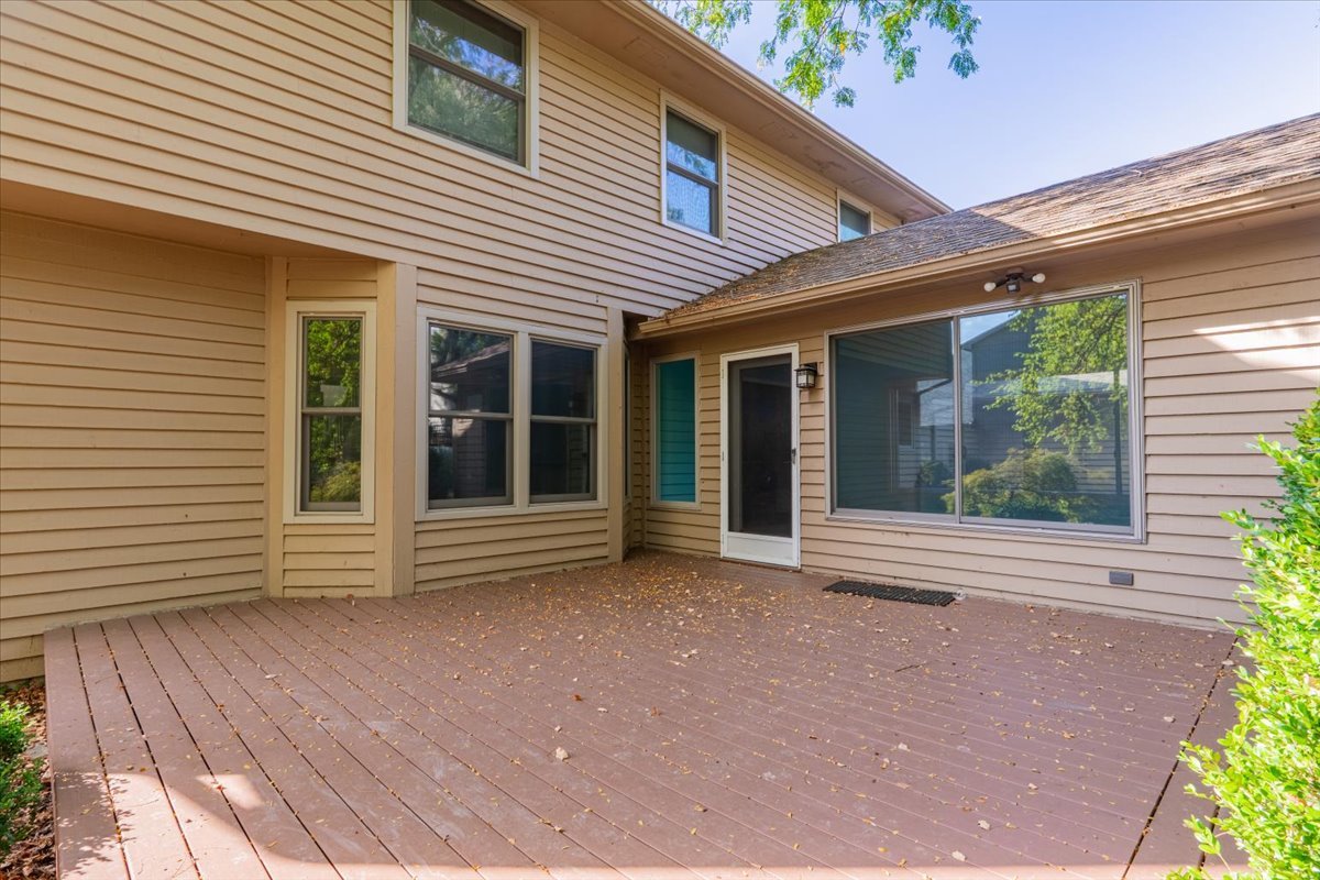 10 Inverness Drive, Bloomington, IL 61701