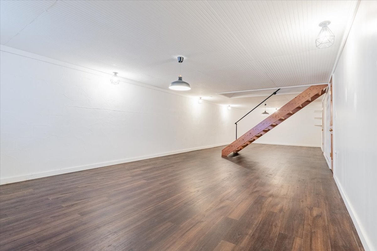 10 Inverness Drive, Bloomington, IL 61701