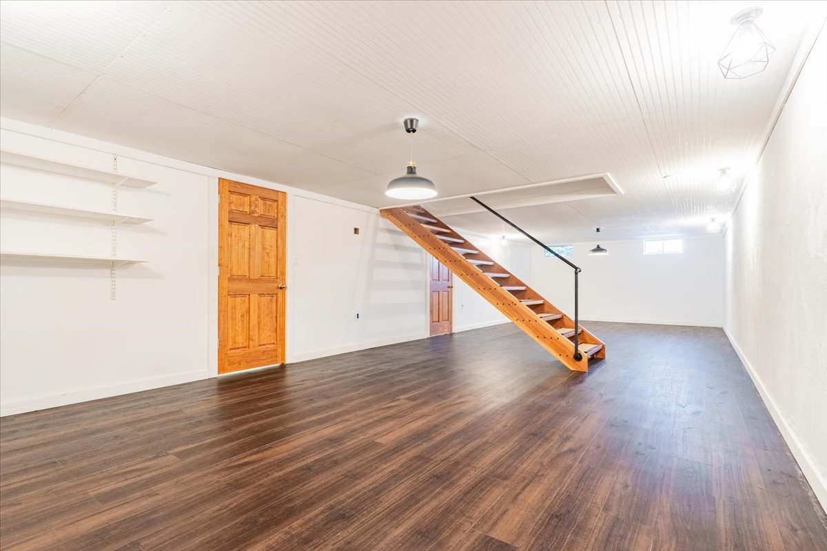 10 Inverness Drive, Bloomington, IL 61701