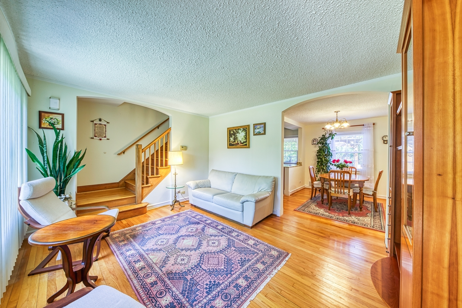 7226 W Summerdale Avenue, Chicago, IL 60656