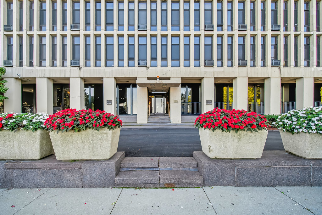 6700 S South Shore Drive #11K, Chicago, IL 60649