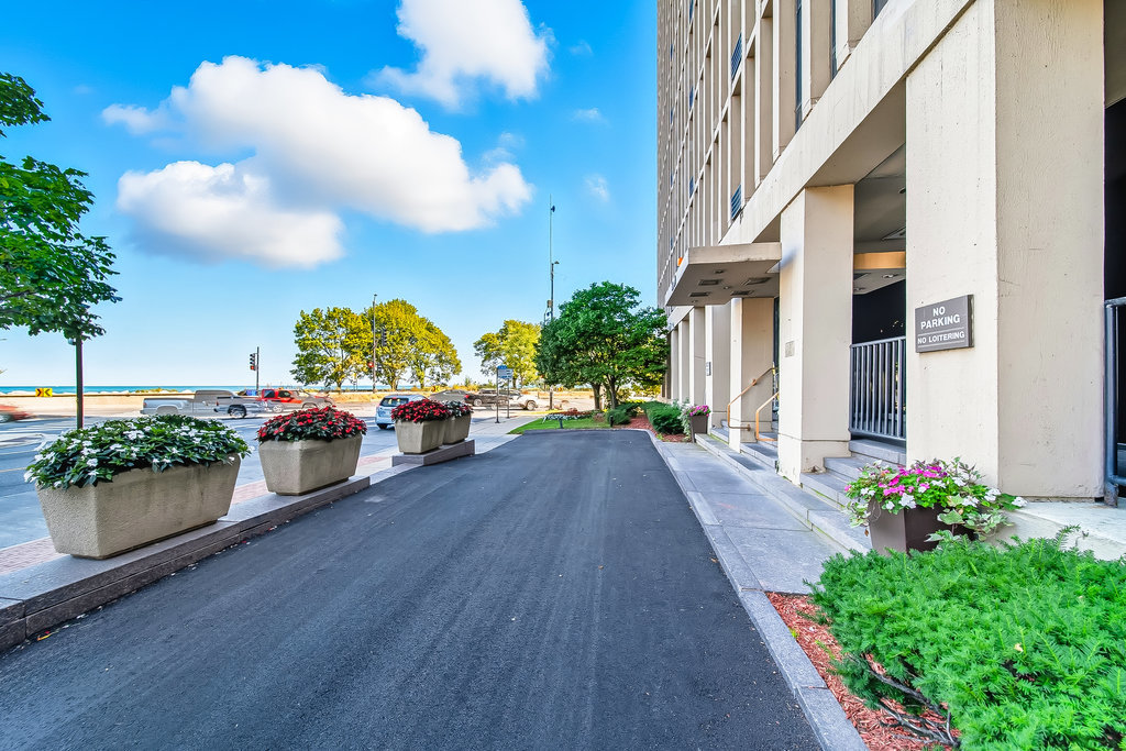 6700 S South Shore Drive #11K, Chicago, IL 60649
