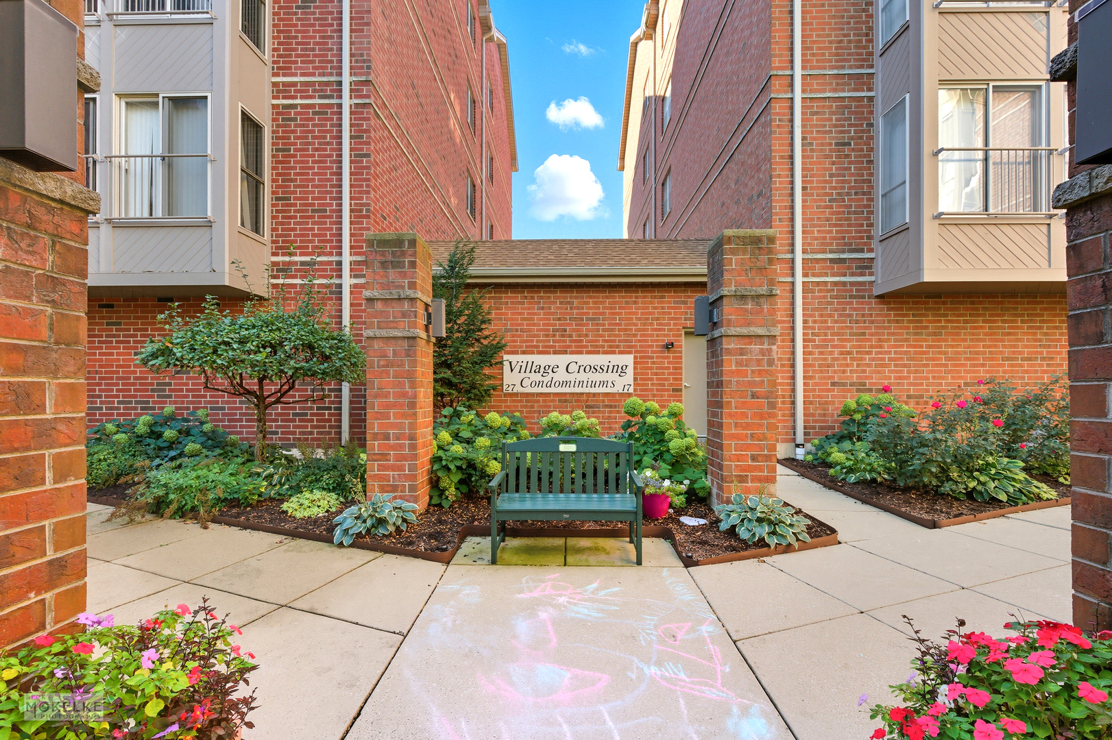 27 E Hattendorf Avenue #216, Roselle, IL 60172