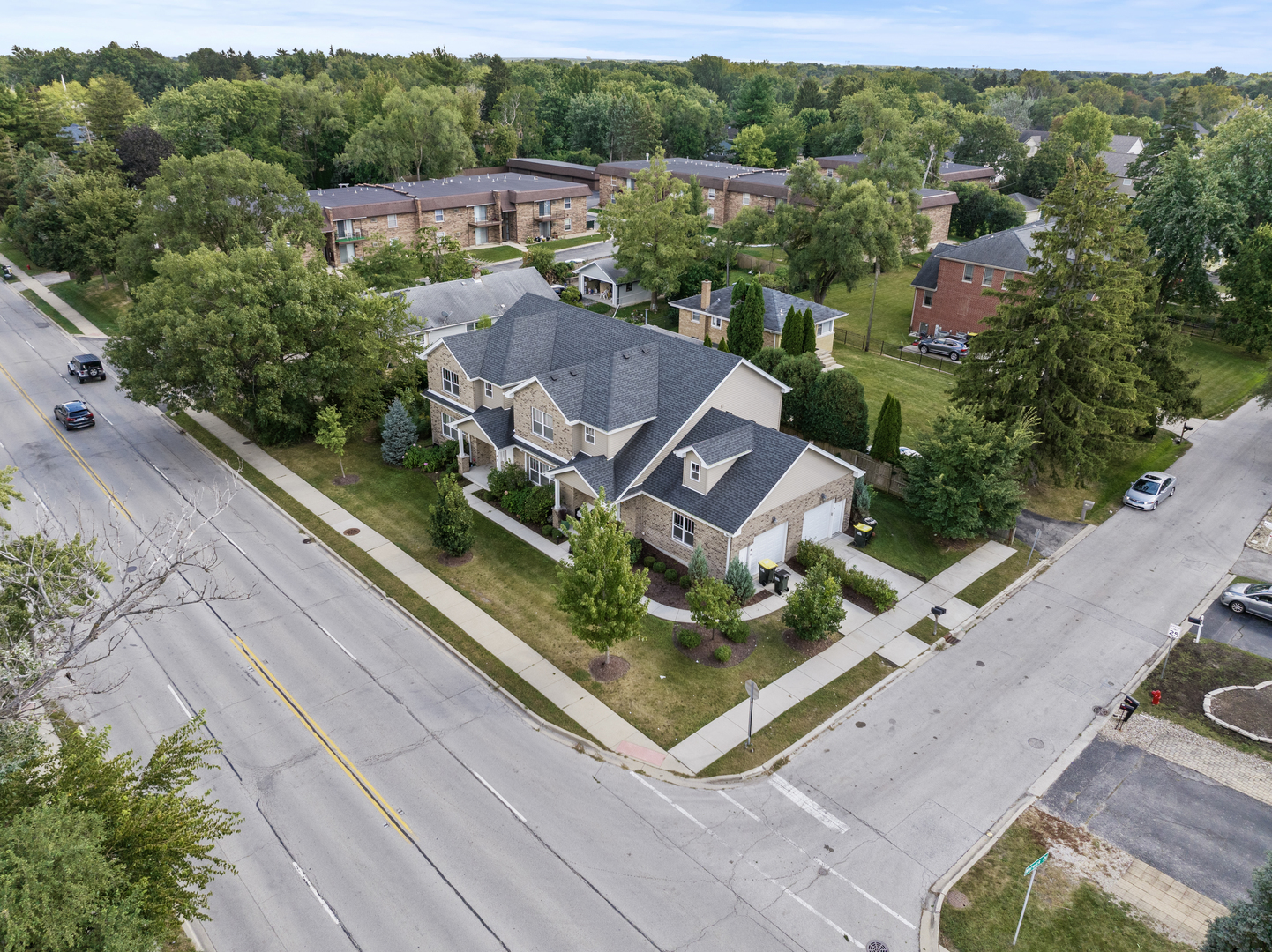 47 E 55th Street, Westmont, IL 60559