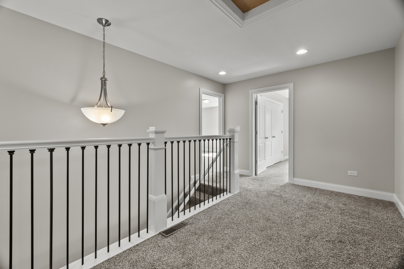 47 E 55th Street, Westmont, IL 60559