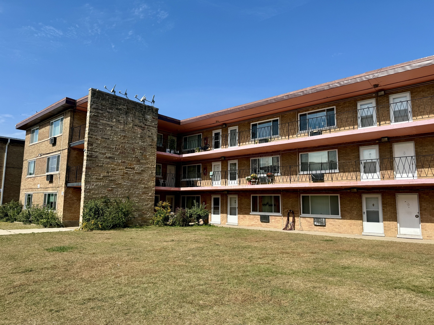 6432 N Ridge Boulevard #3C, Chicago, IL 60626