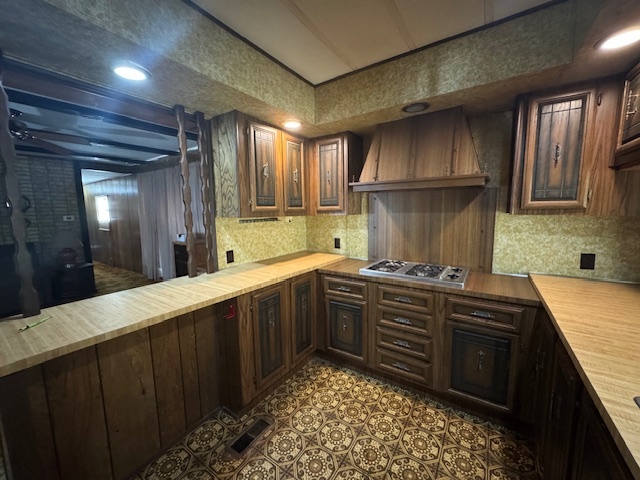 135 Ave C, Bloomington, IL 61701